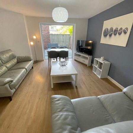Sunderland Short Stays 2 Bedroom Apartment Free Parking Fulwell Sr6 Eksteriør billede