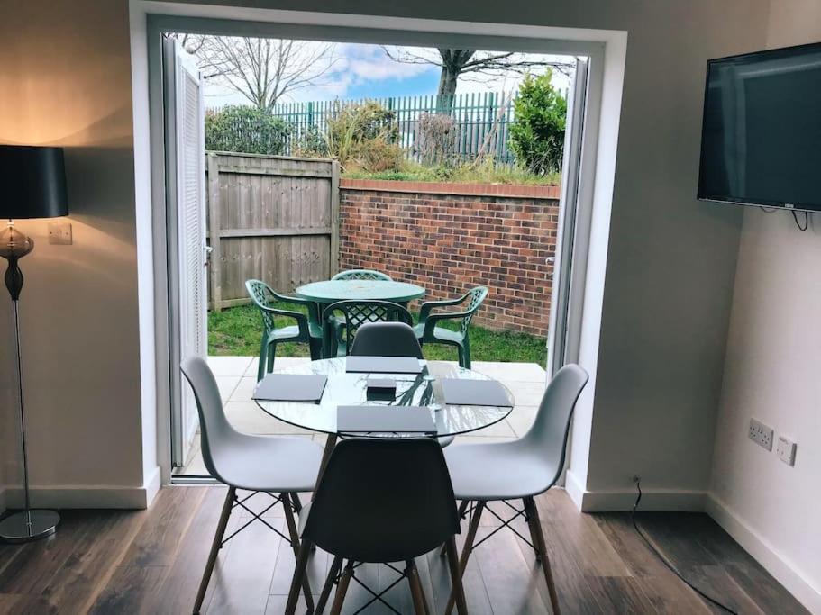 Sunderland Short Stays 2 Bedroom Apartment Free Parking Fulwell Sr6 Eksteriør billede